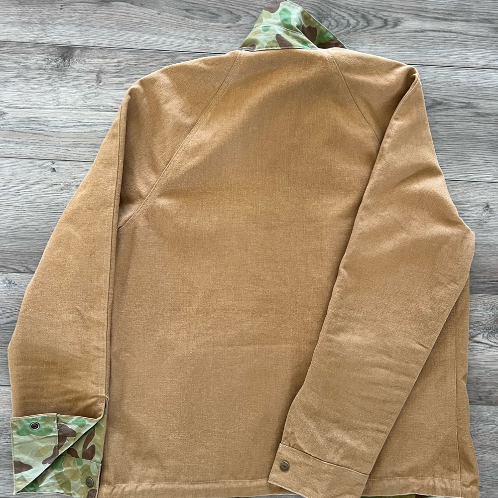 Taylor Stitch Gear Patrol Men's Tan Jacket with Camouflage Lining - Picture 3 of 5